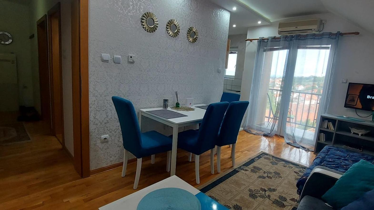 Ema Lux - Zgrada Panorama Apartment โซโคบานยา ภายนอก รูปภาพ